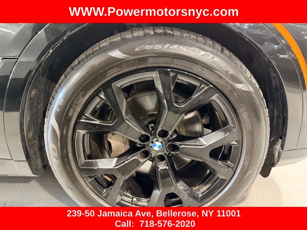 Used 2021 Black BMW xDrive40i image 14