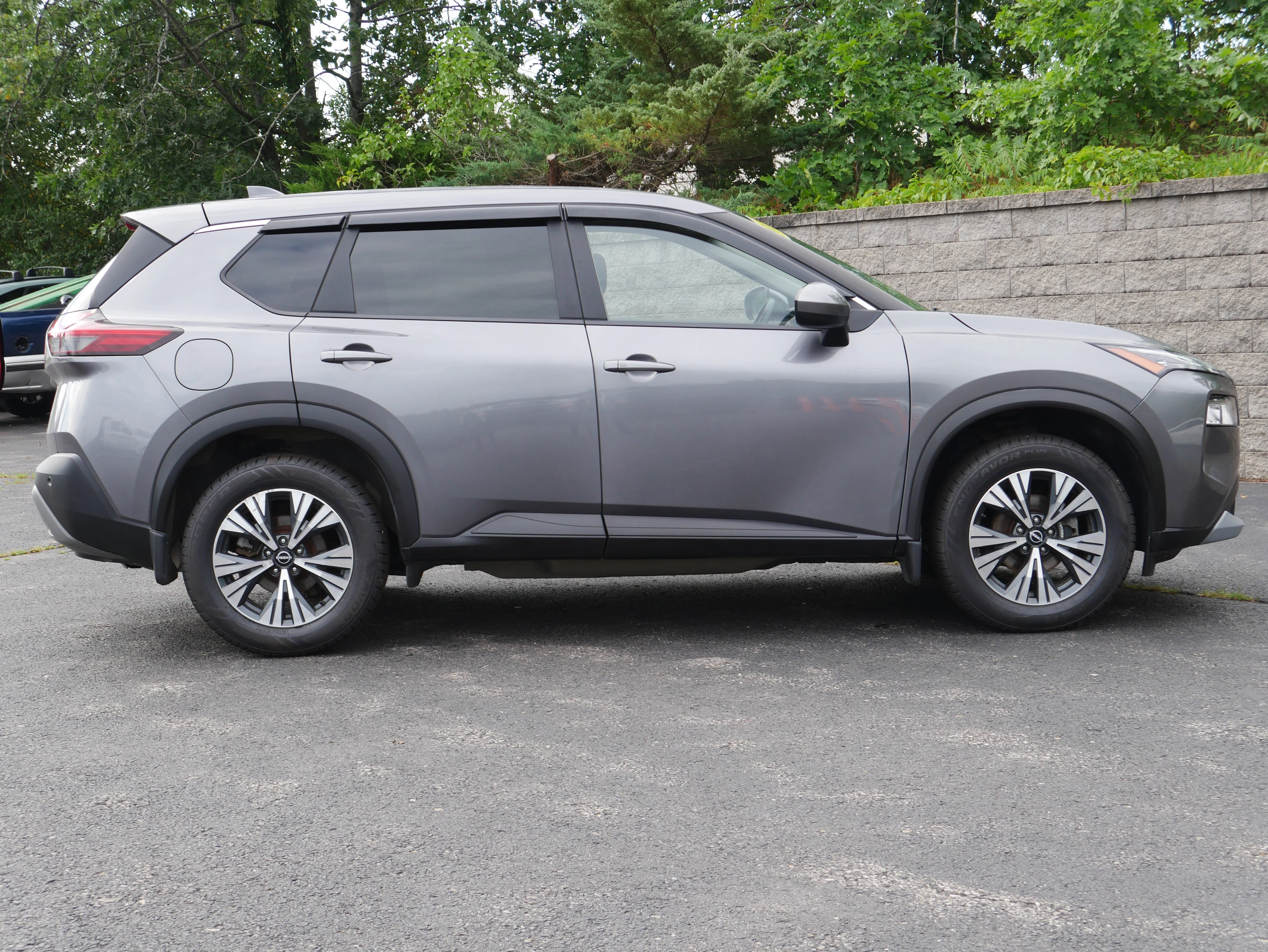Used 2023 Gun Metallic Nissan SV image 8