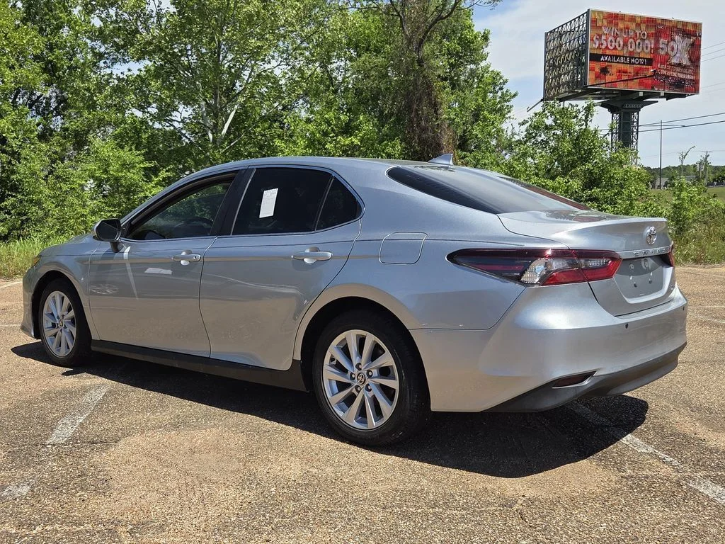 Used 2023 Silver Toyota LE image 5