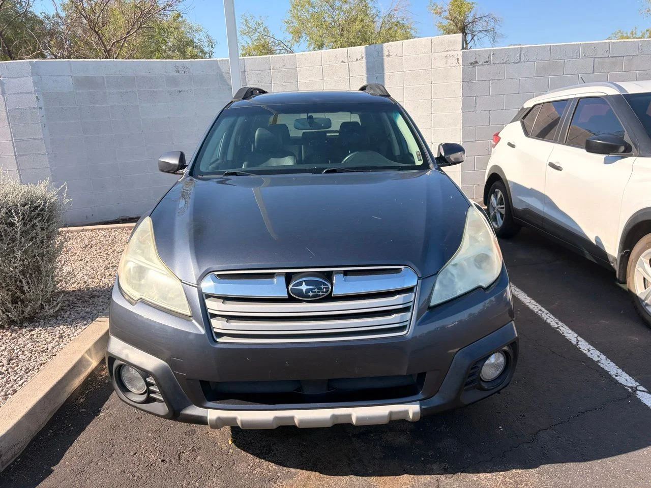 Used 2014 Gray Metallic Subaru 2.5i image 2