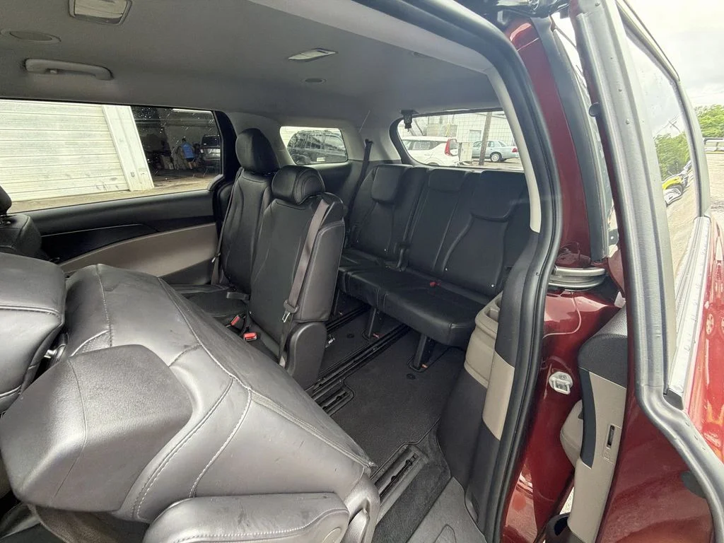 Used 2025 Red Kia LXS image 22
