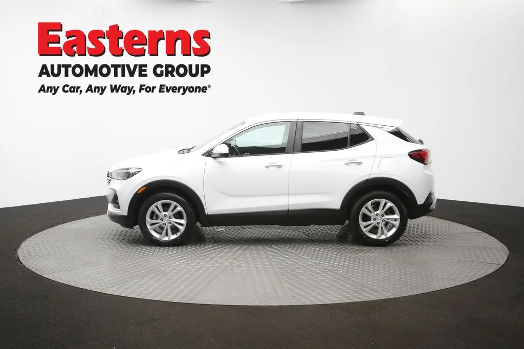 Used 2022 White Buick Preferred image 59