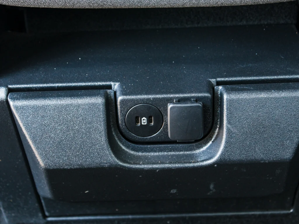 Used 2025 Blue Ford XLT image 24