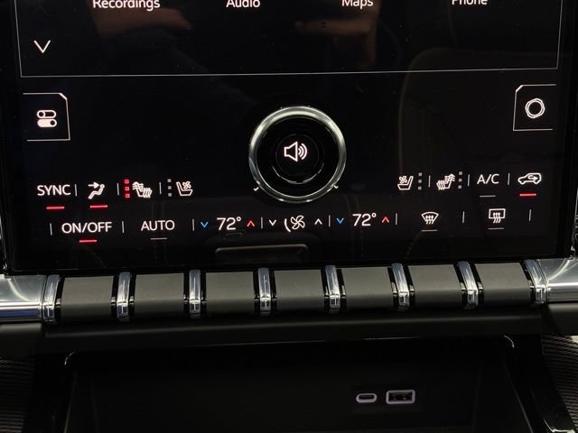 New 2026 Summit White GMC Elevation image 32