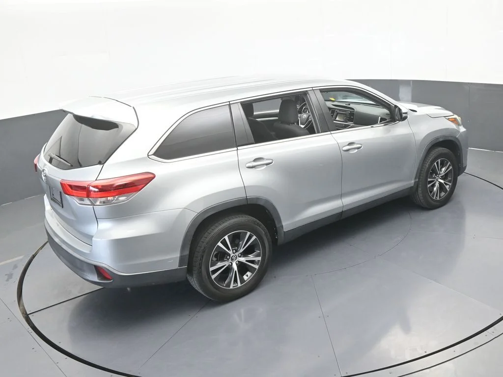 Used 2019 Celestial Silver Metallic Toyota LE image 48