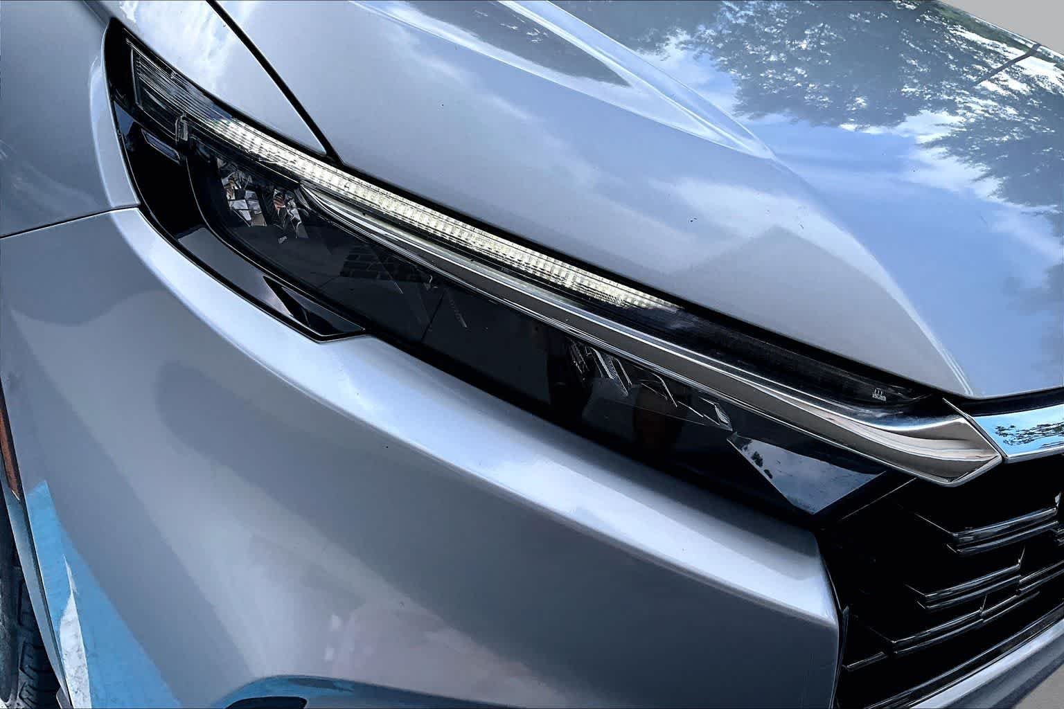 Certified Used 2024 Lunar Silver Metallic Honda EX image 28
