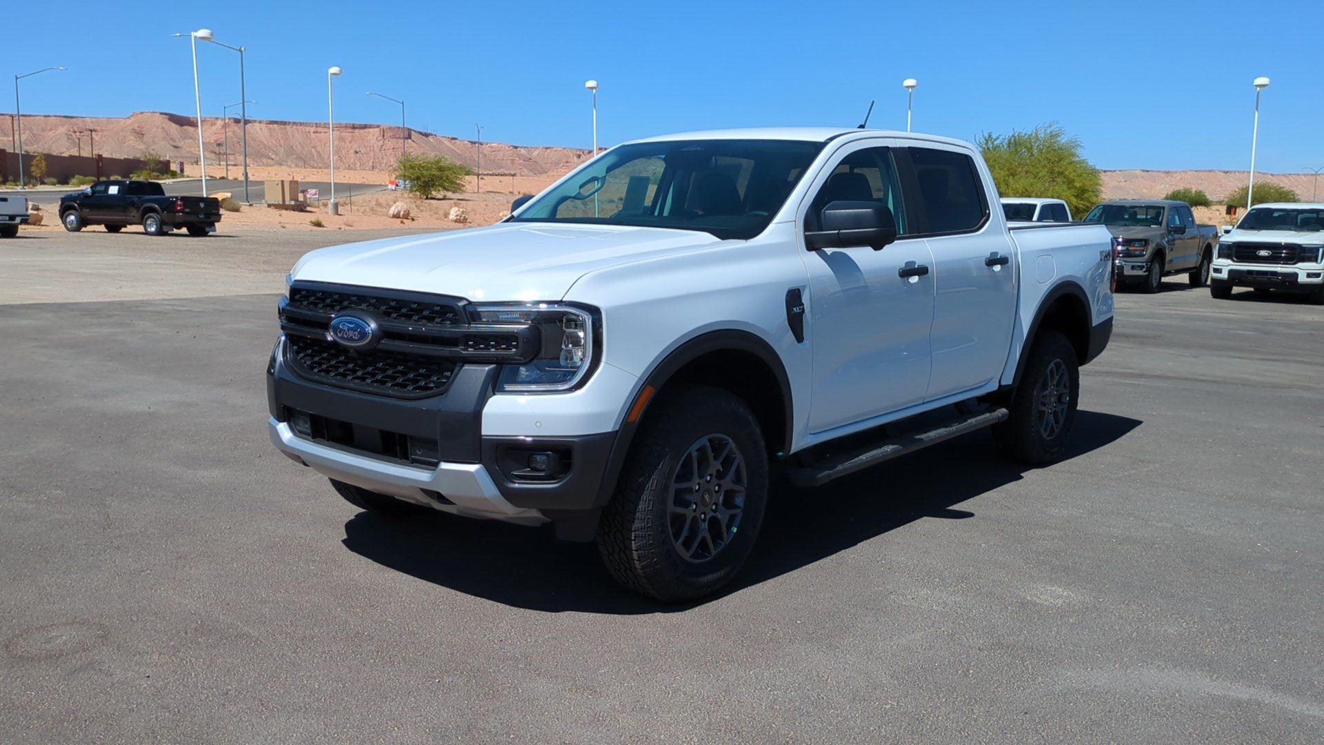 New 2026 Oxford White Ford XLT image 7