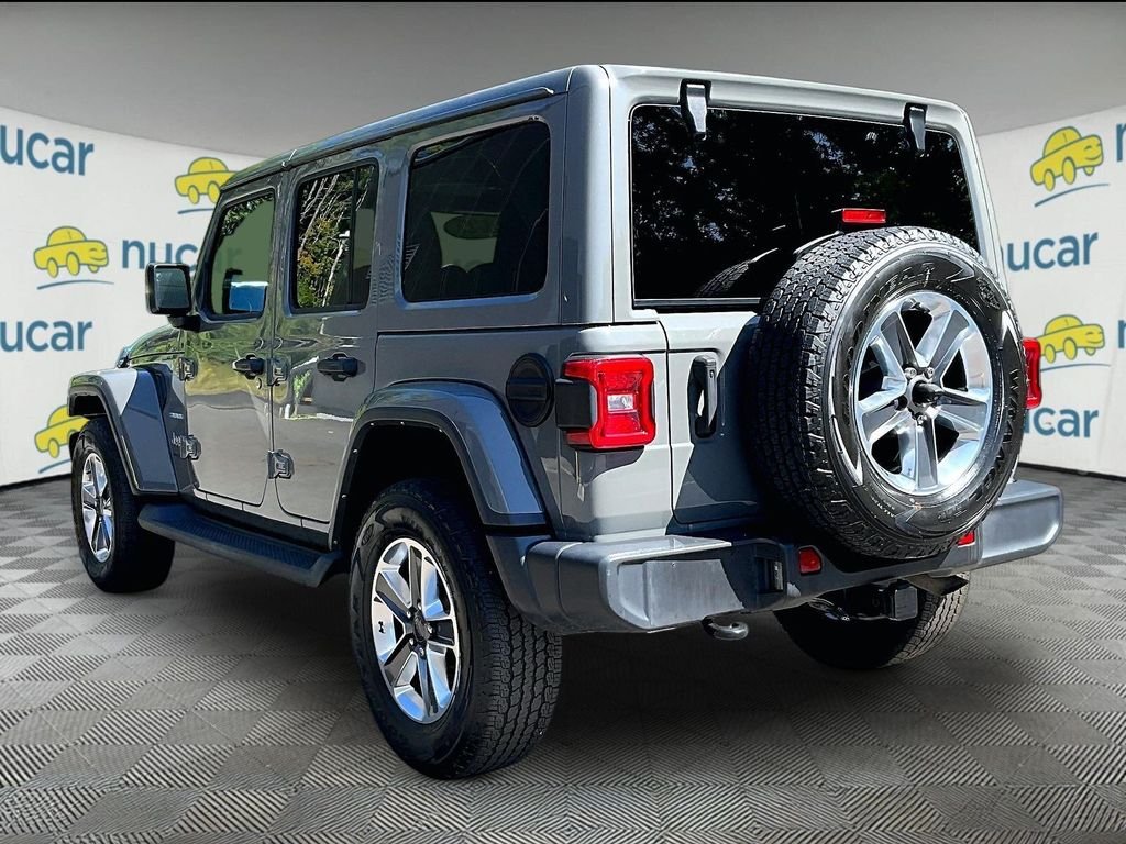 Used 2022 Gray Jeep Unlimited Sahara image 4