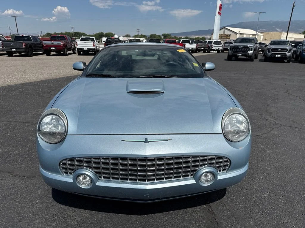 Used 2004 Blue Ford Base image 5