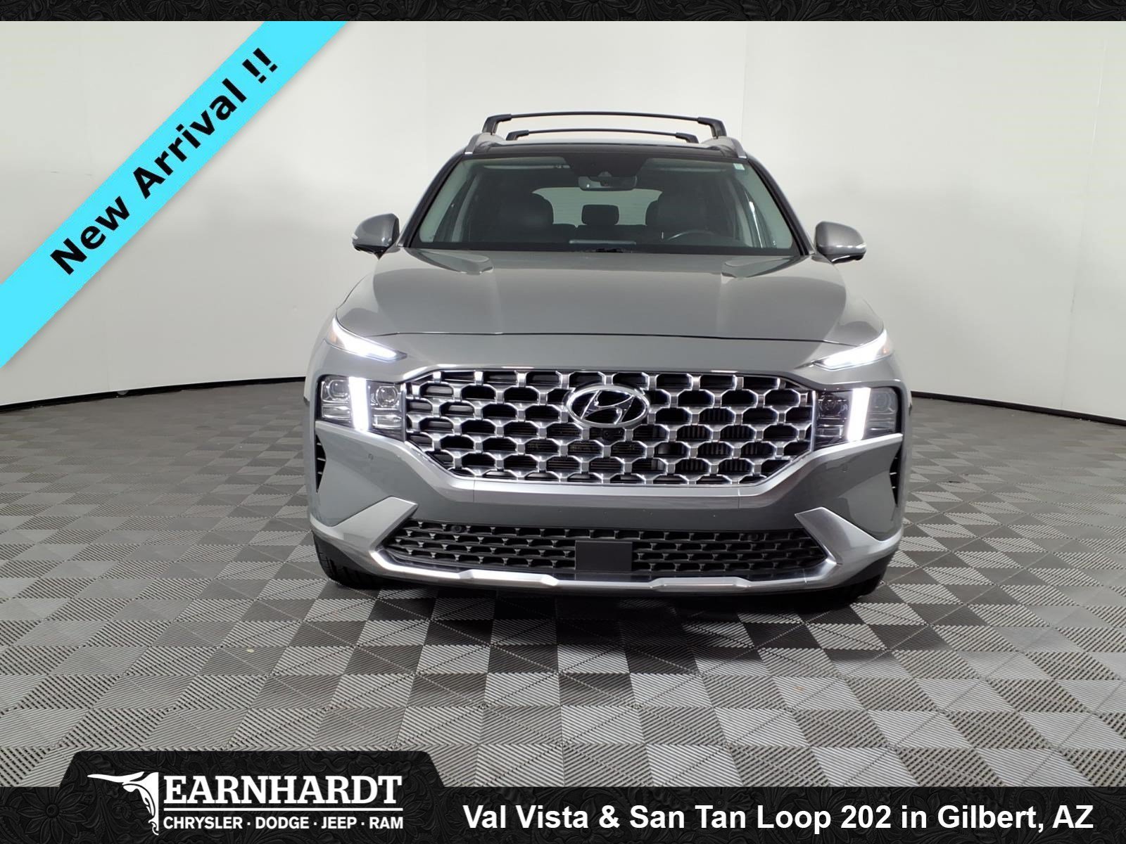 Used 2022 Hampton Gray Hyundai Limited image 2