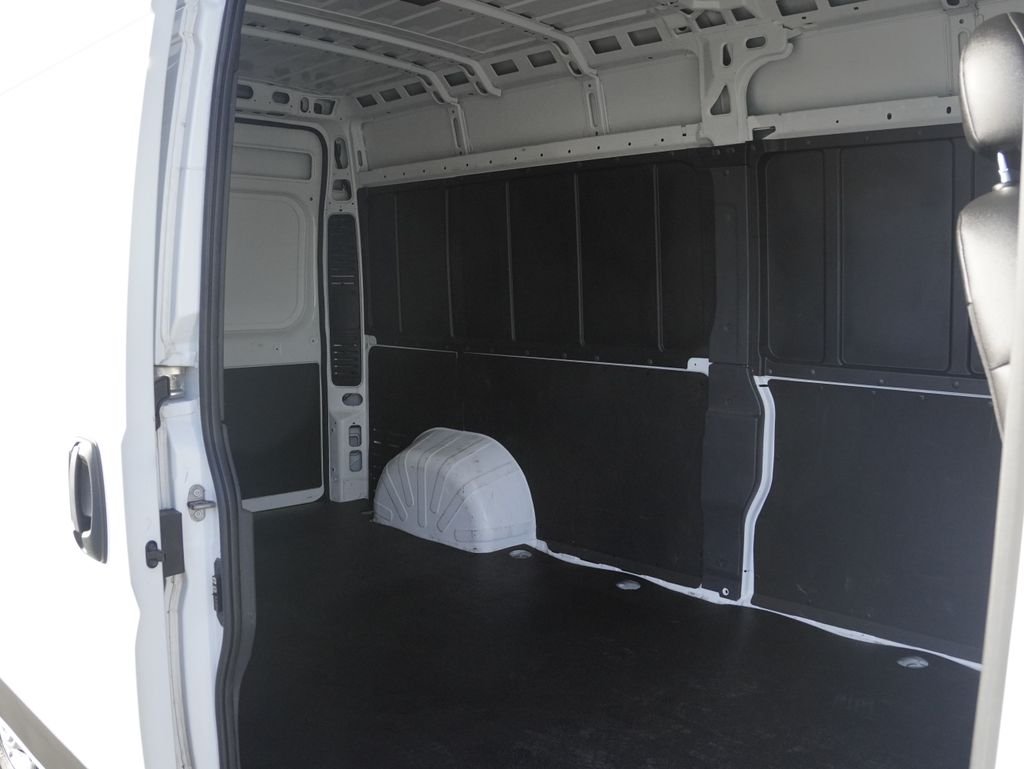 Used 2025 White Ram High Roof image 27