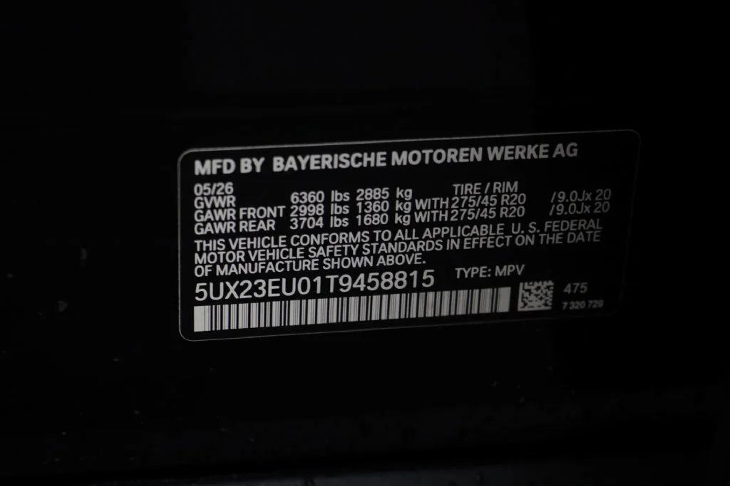 New 2026 BLACK SAPPHIRE BMW xDrive40i image 24