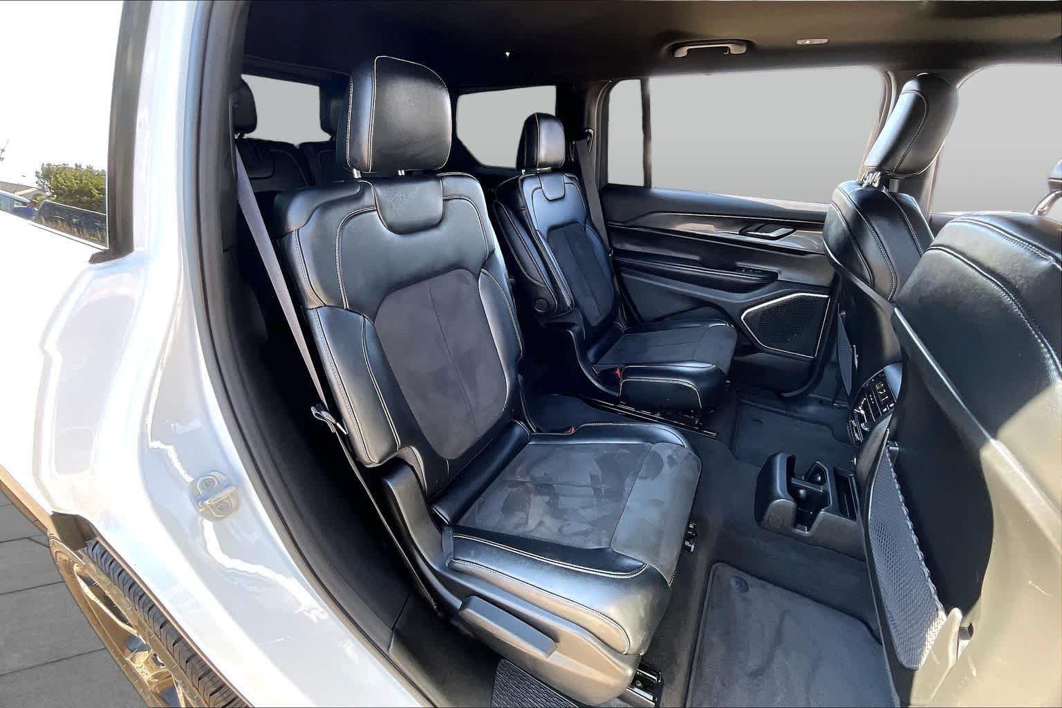 Used 2021 Bright White Clearcoat Jeep Altitude image 19
