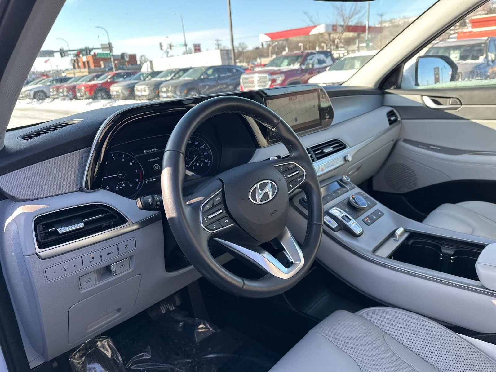 Used 2021 White Hyundai SEL image 12