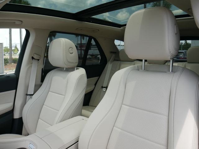 New 2026 Polar White Mercedes-Benz GLE 450 image 17