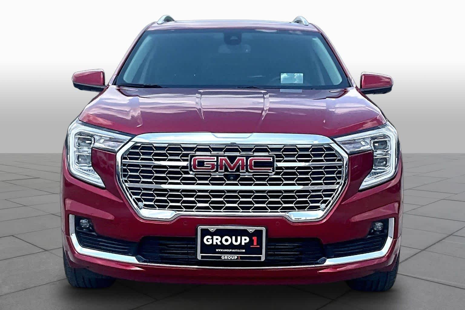 Used 2024 Volcanic Red Tintcoat GMC Denali image 4