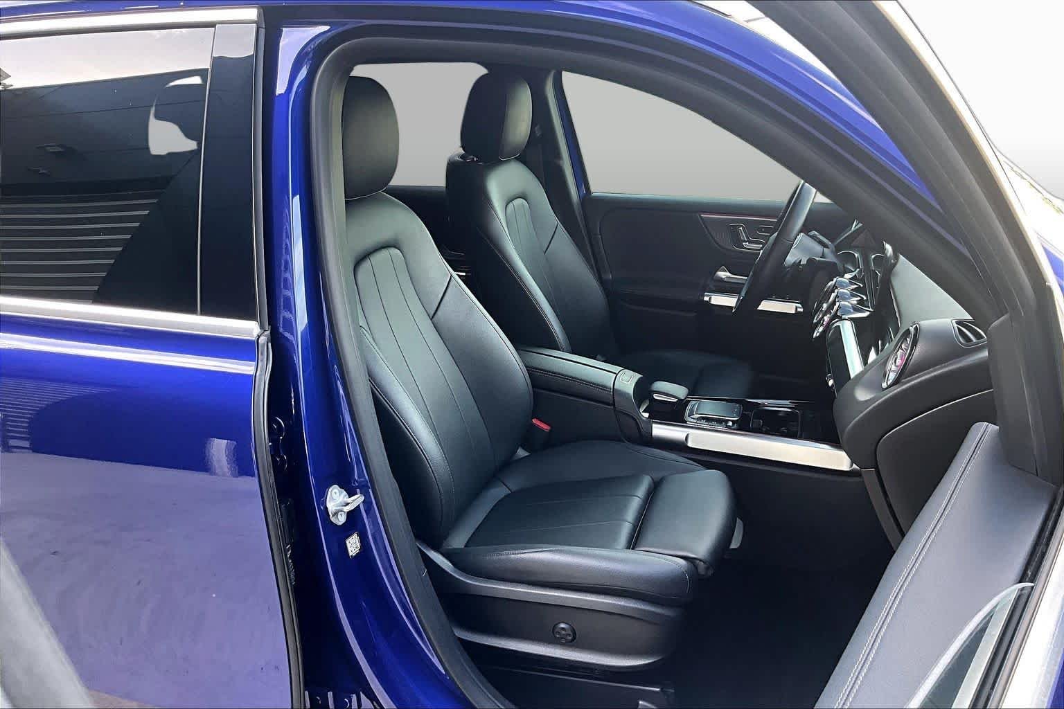 Used 2021 Galaxy Blue Metallic Mercedes-Benz GLB 250 image 9