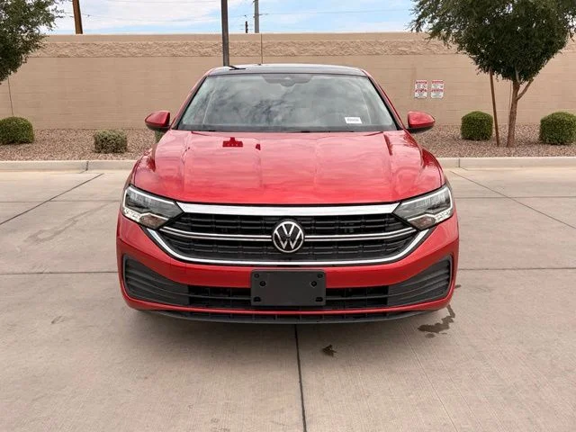 Certified Used 2022 Red Volkswagen 1.5T SE image 3