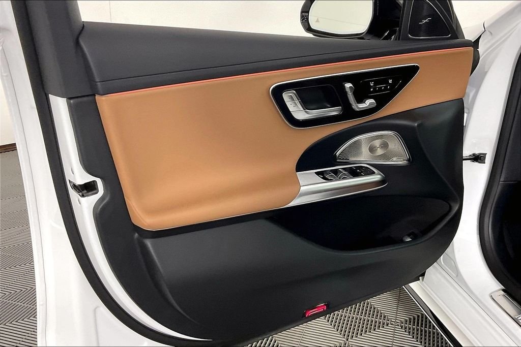 2026 Mercedes-Benz E-Class E450 - Photo 15
