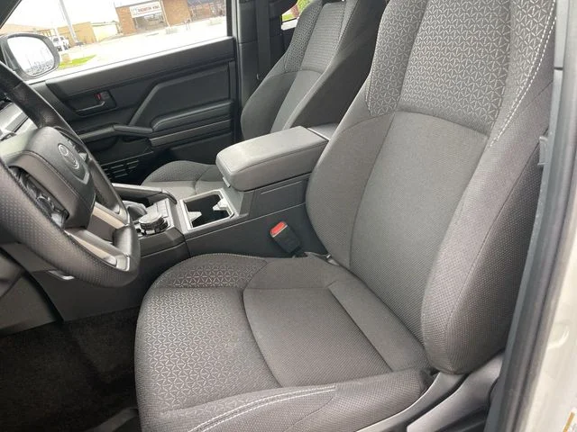 Used 2025 White Toyota SR5 image 11