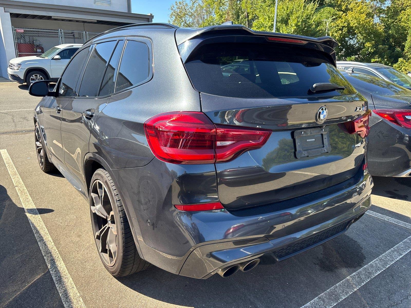 Used 2020 Dark Graphite Metallic BMW  image 3