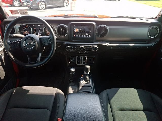 Used 2018 Red Jeep Unlimited Sport S image 15