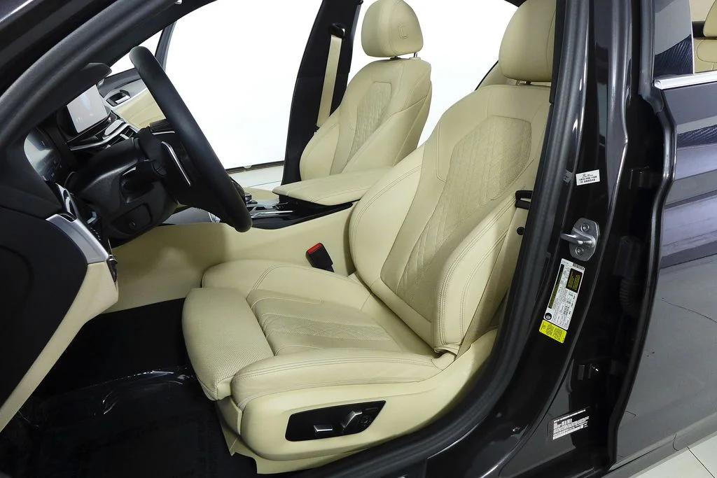 Used 2023 Gray BMW 530i image 22
