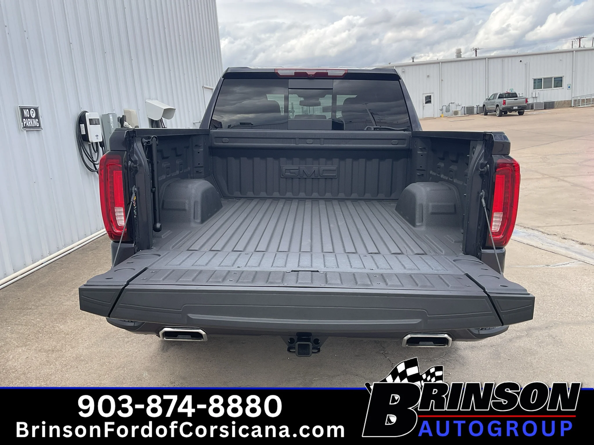 Used 2025 Titanium Rush Metallic GMC Denali image 10