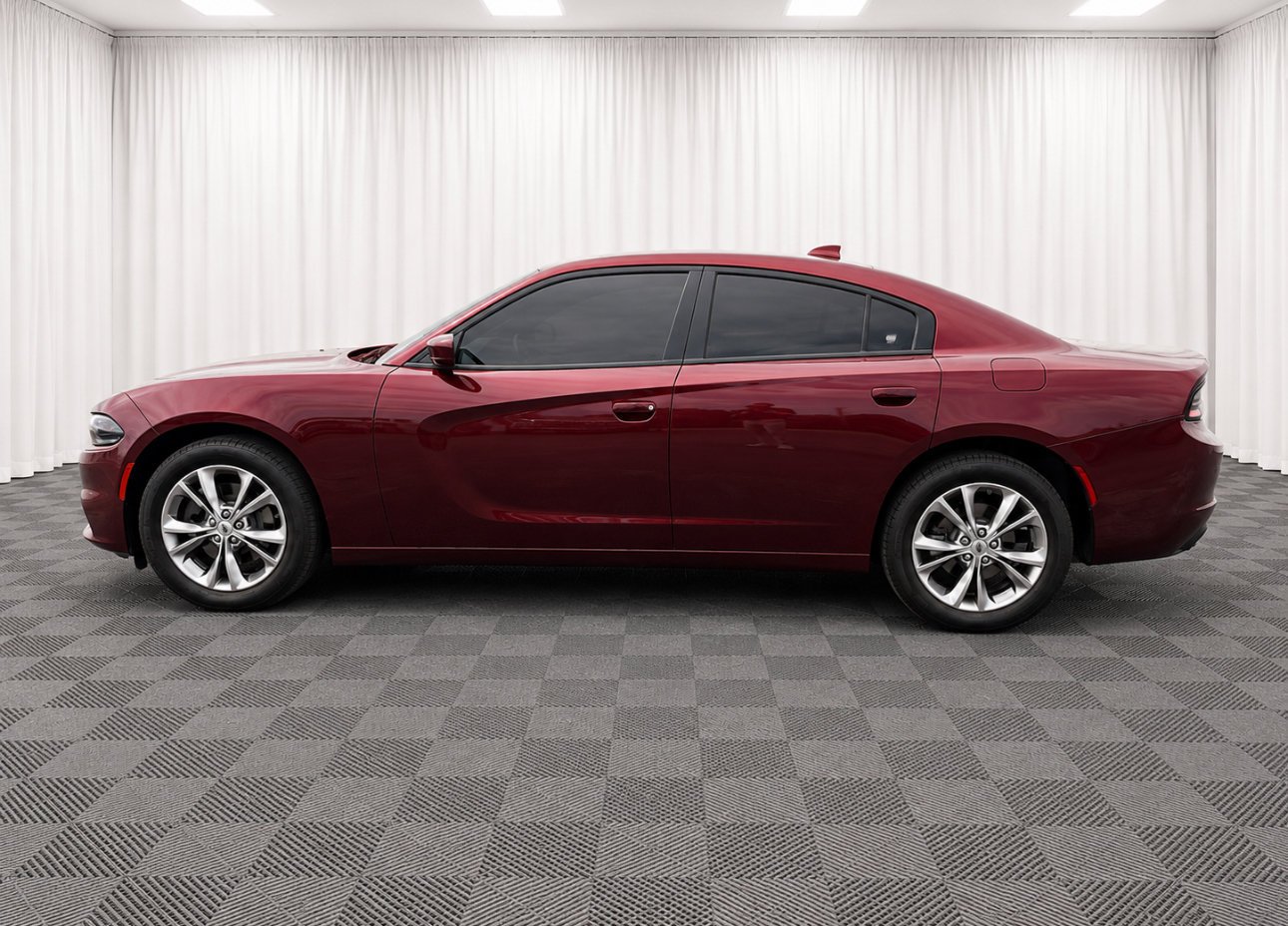Used 2023 Octane Red Pearlcoat Dodge SXT image 7