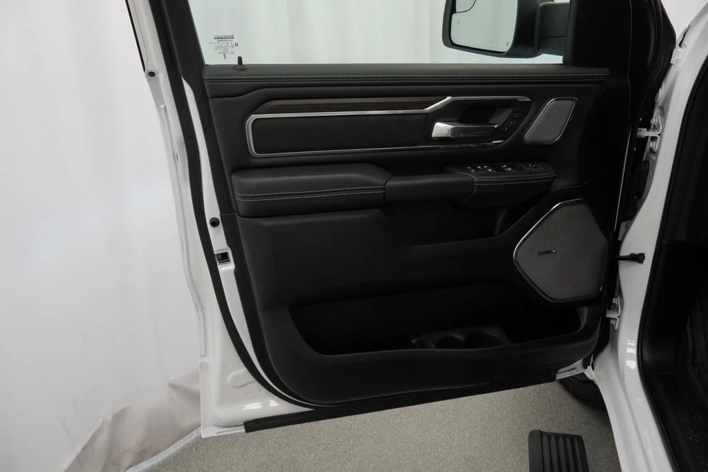 2026 RAM 1500 Laramie - Photo 27