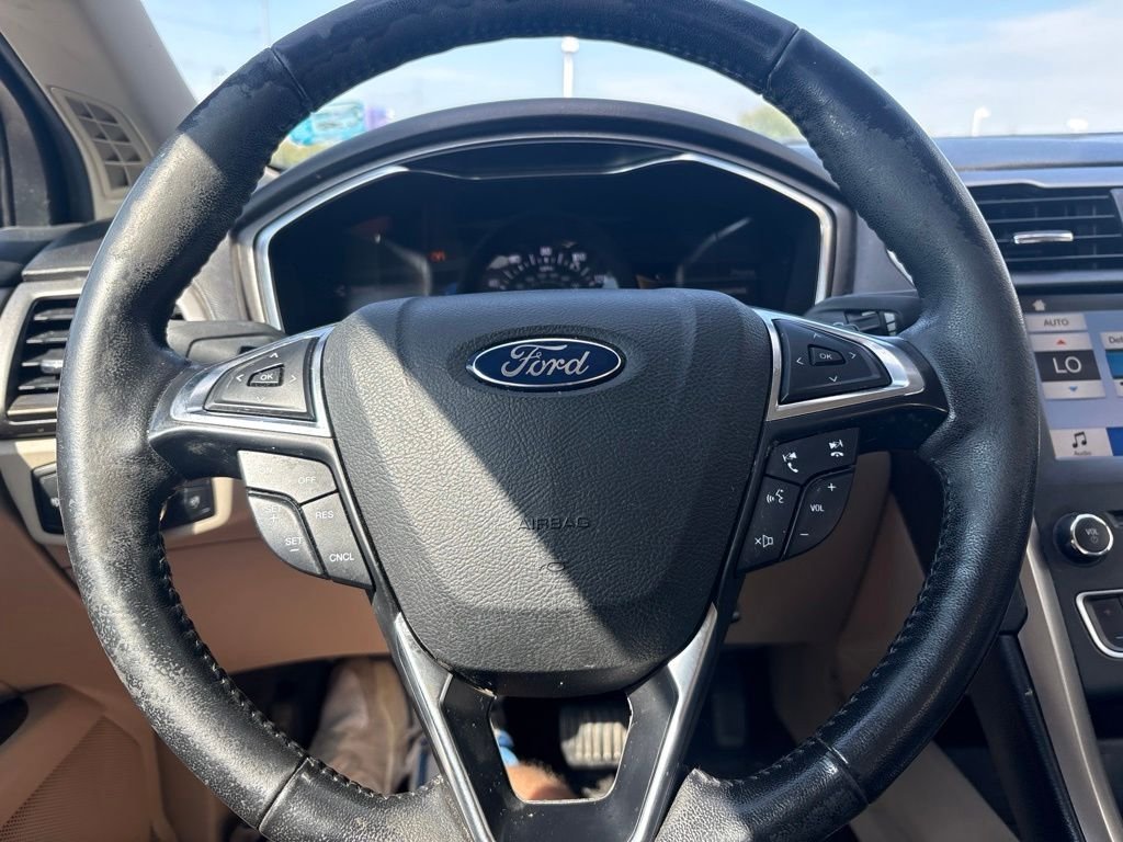 Used 2017 Ruby Red Metallic Ford SE image 14