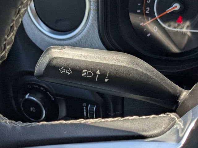 2025 Jeep Wrangler 4-Door Sahara - Photo 24