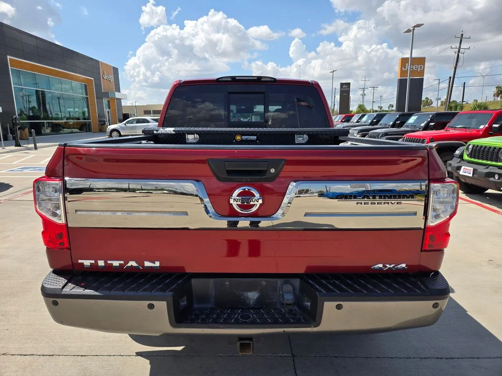 Used 2018 Red Nissan Platinum Reserve image 4