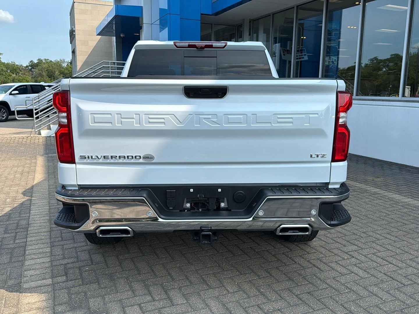 Used 2026 Polar White Tricoat Chevrolet LTZ image 4