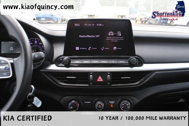Used 2024 White_pearl Kia LXS image 26
