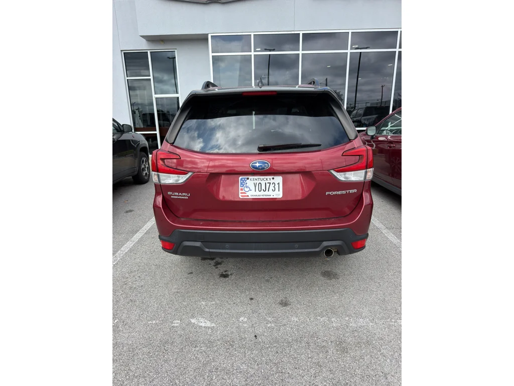Used 2024 Crimson Red Pearl Subaru Limited image 4