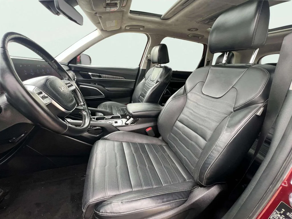 Used 2023 Red Kia SX image 18