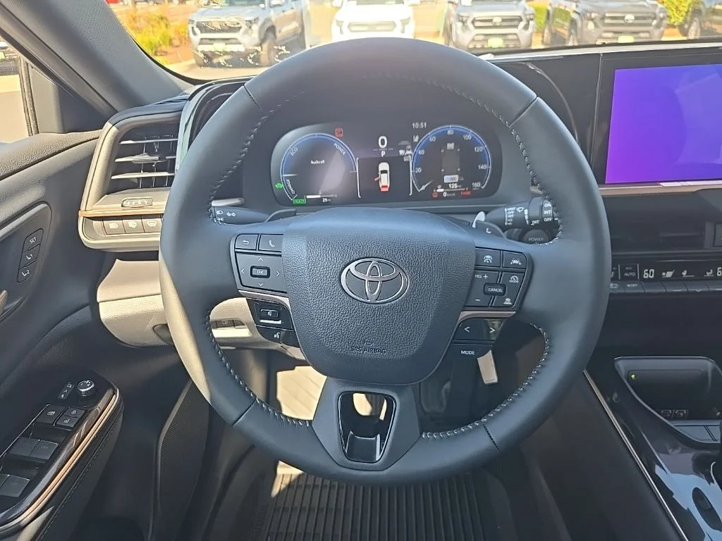 New 2026 Oxygen White Toyota XLE image 14