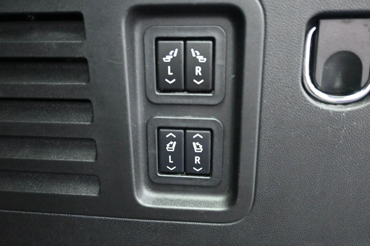 Used 2024 Mosaic Black Metallic Chevrolet RS image 20