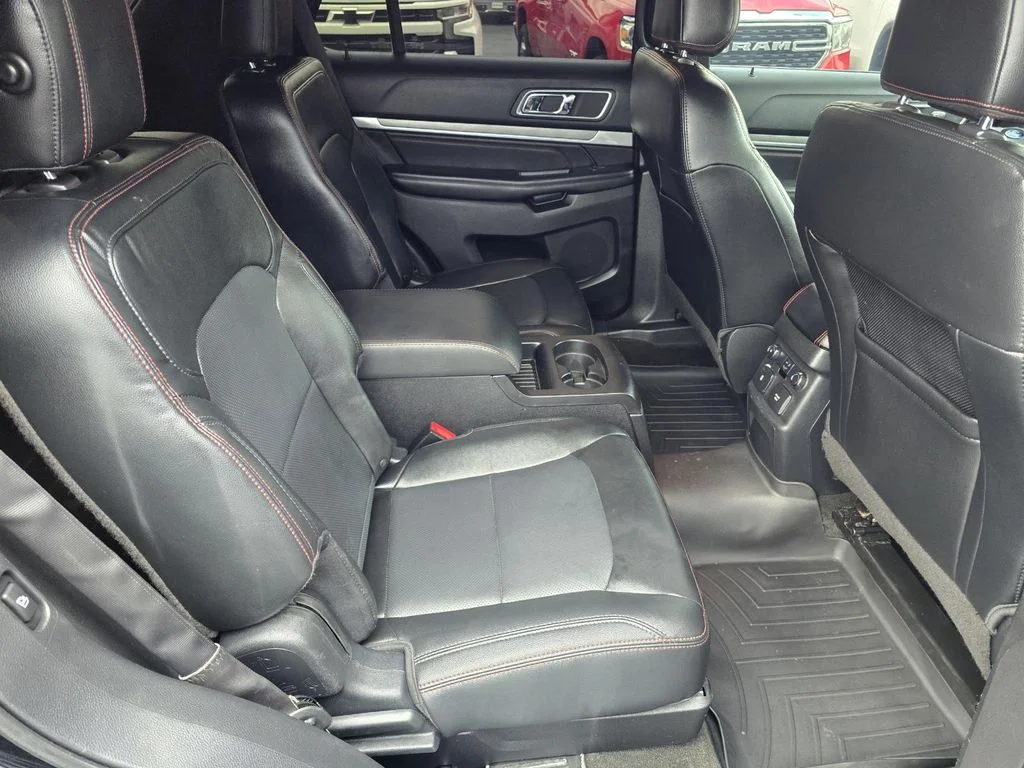 Used 2016 Red Ford Sport image 20