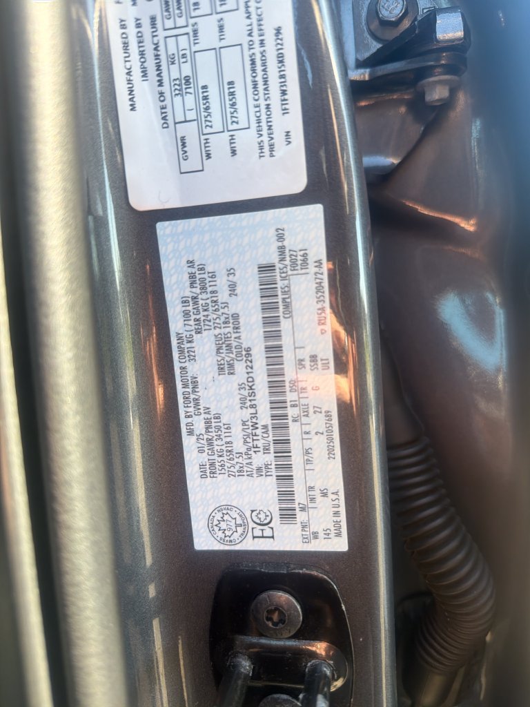Used 2025 Gray Ford XLT image 9