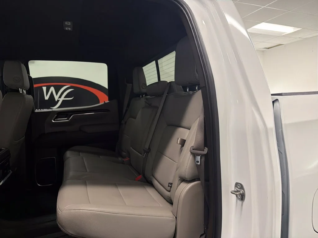 Used 2025 Summit White GMC SLT image 9