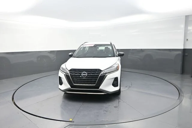 Used 2024 White Nissan SR image 59