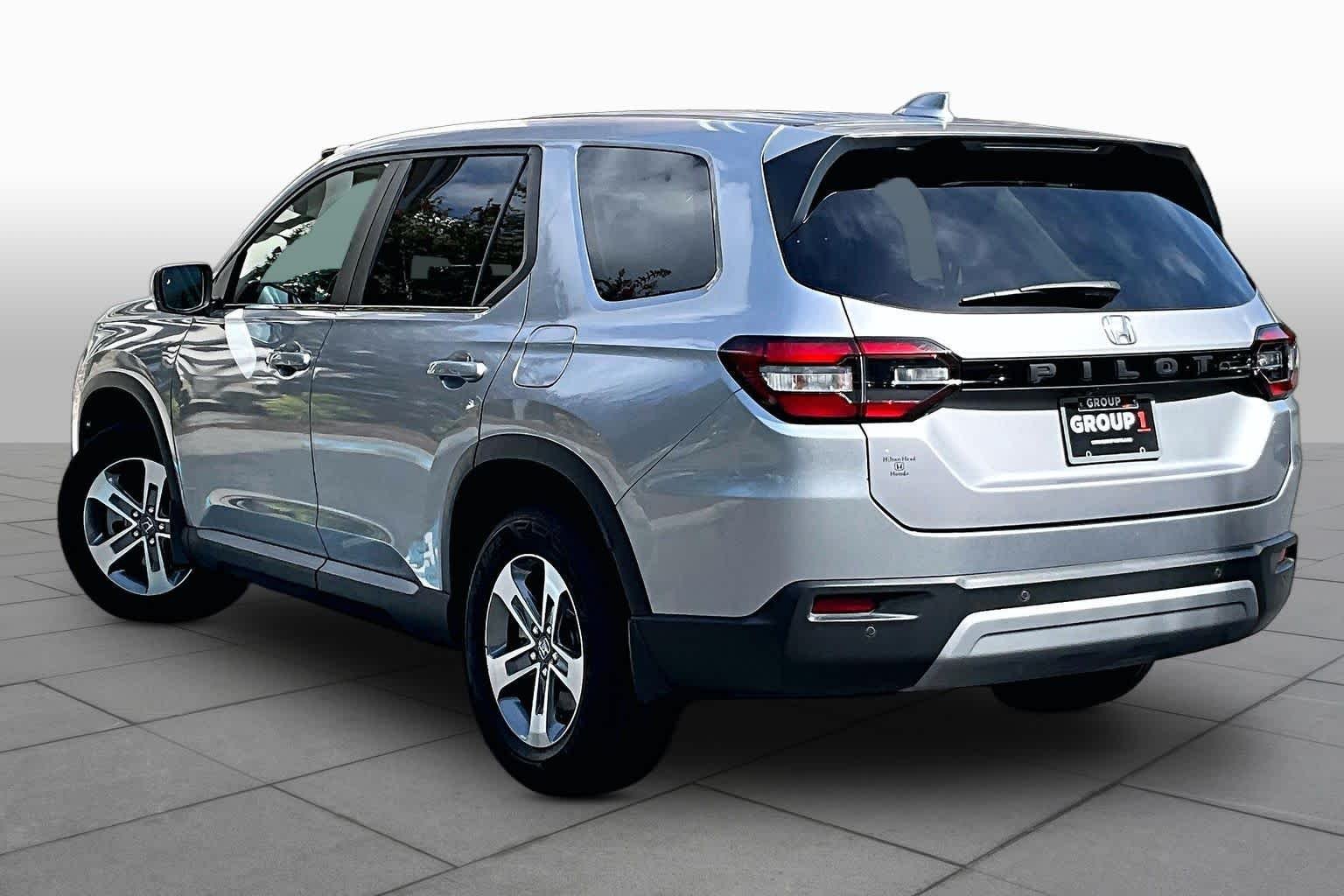 2024 Honda Pilot EX-L - Photo 11