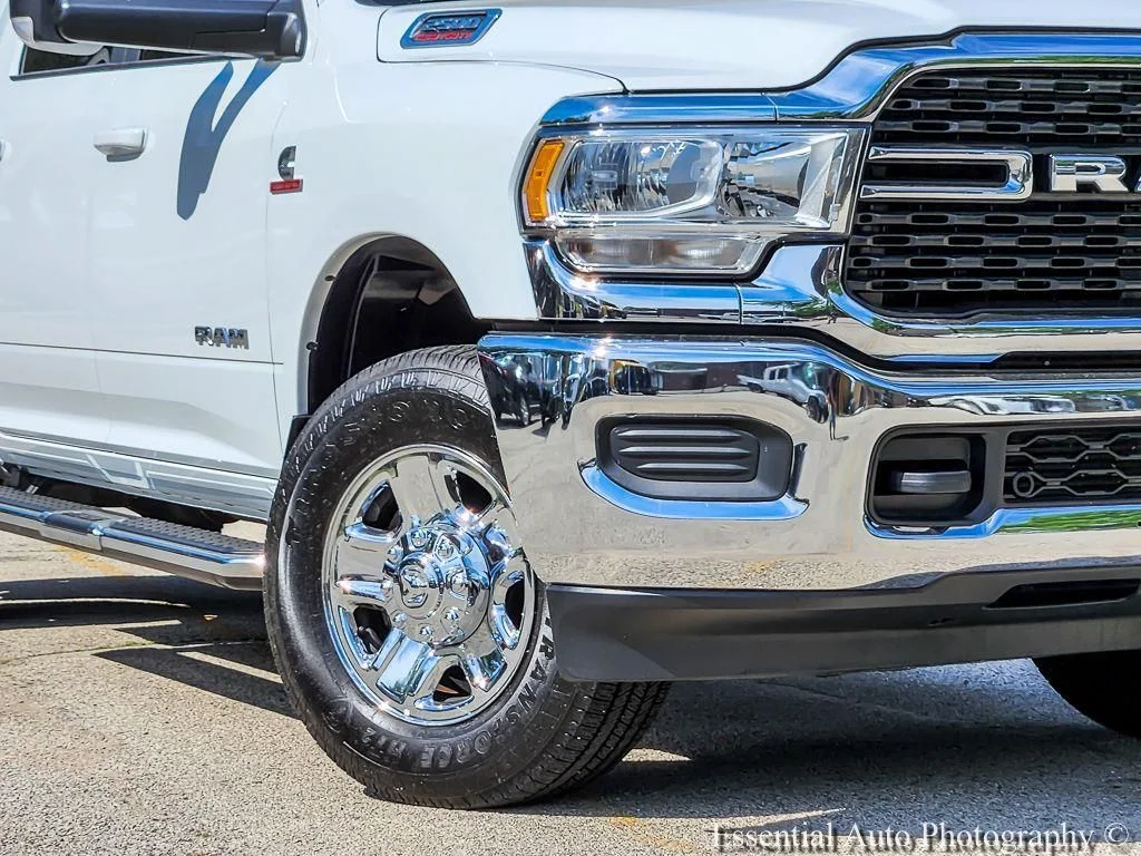 Used 2022 White Ram Big Horn image 5