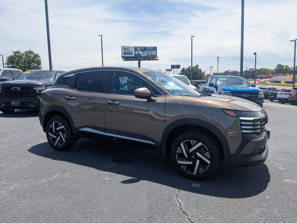 Used 2025 Canyon Bronze Metallic Nissan SV image 3