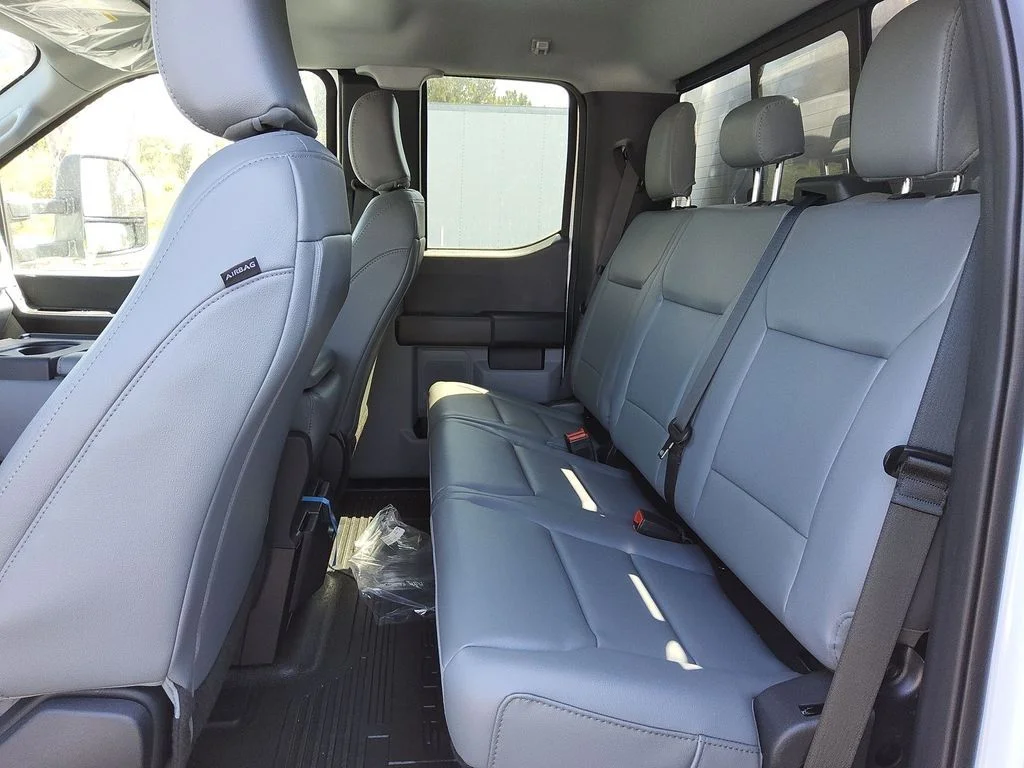 New 2026 Oxford White Ford XL image 14