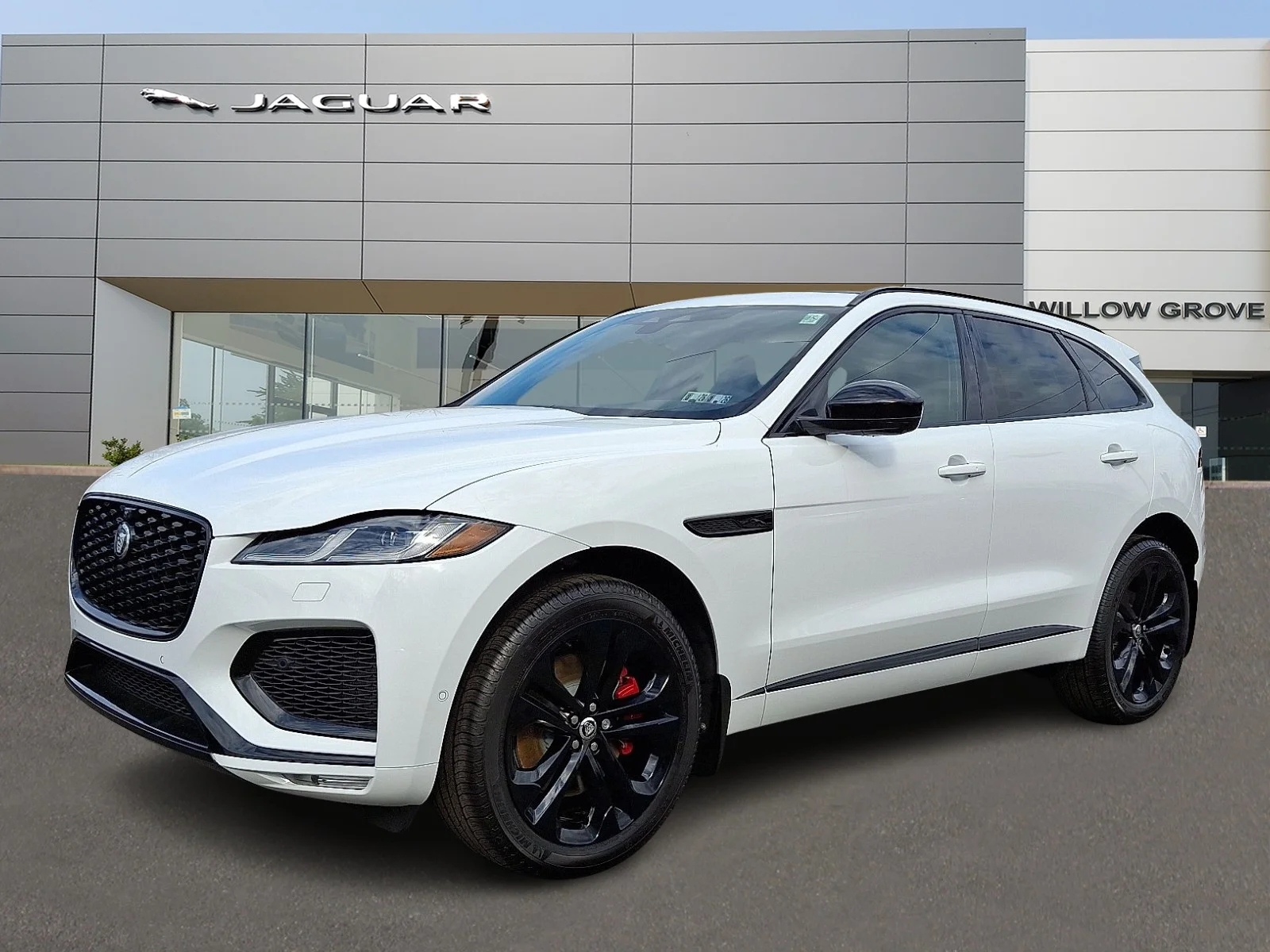 2026 Jaguar F-PACE P400 R-Dynamic S's photo