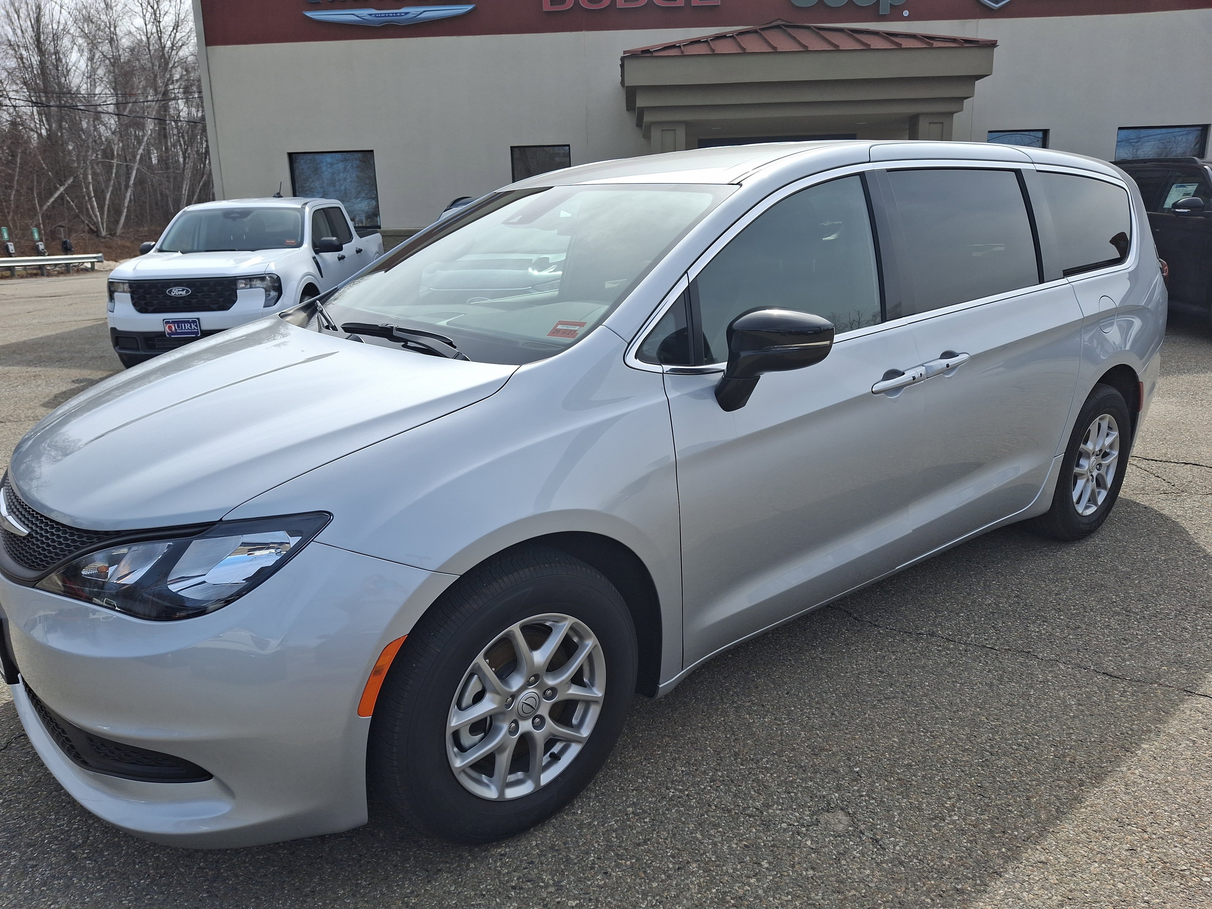 New 2026 Silver Mist Clear-Coat Exterior Paint Chrysler LX image 2