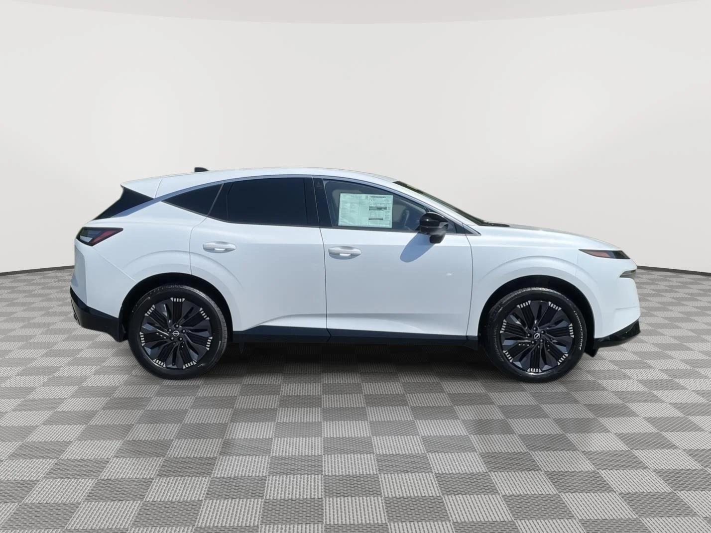 New 2026 Everest White Pearl TriCoat Nissan Platinum image 4